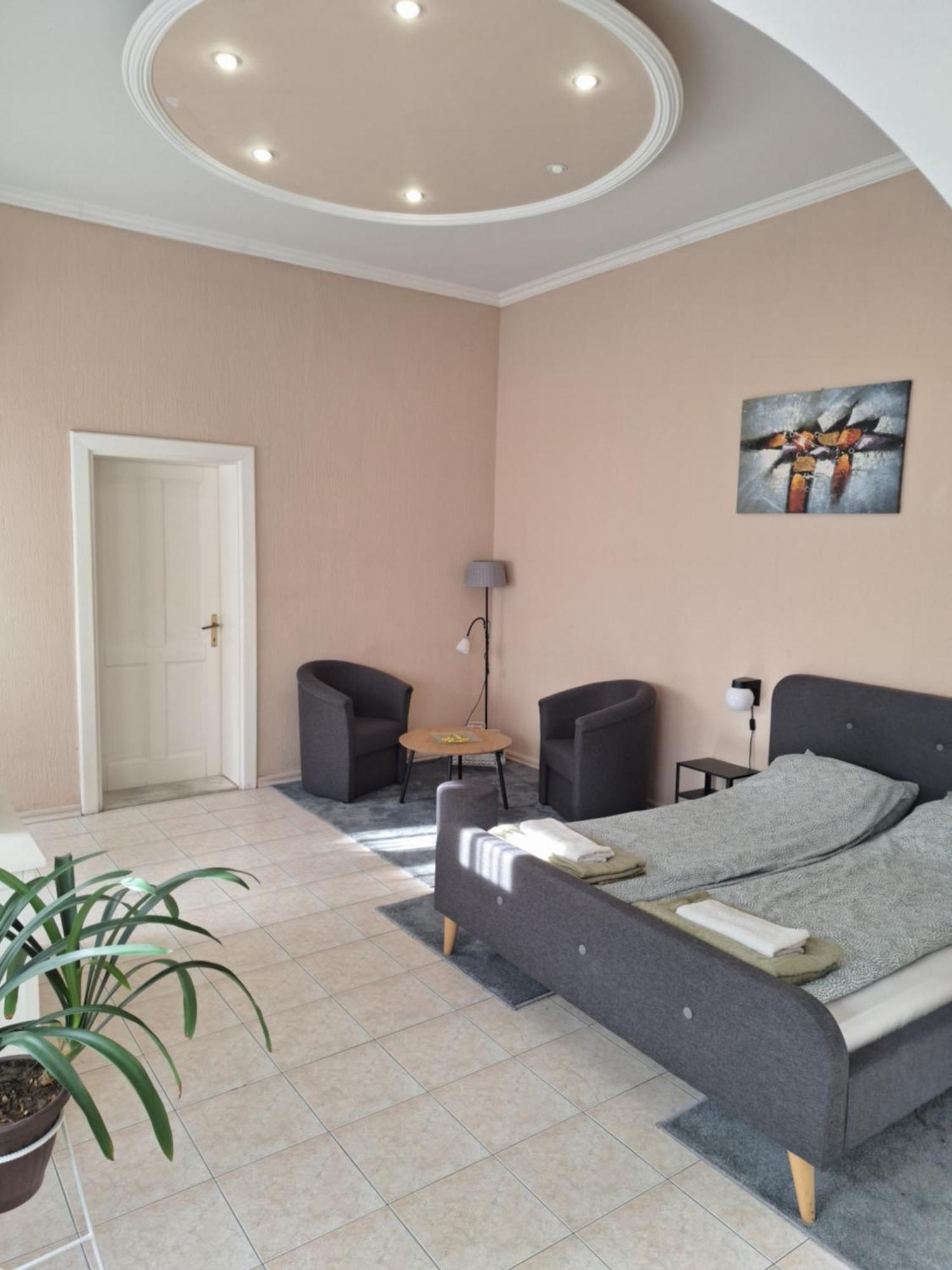 Mainstreet Apartman 수보티차 외부 사진