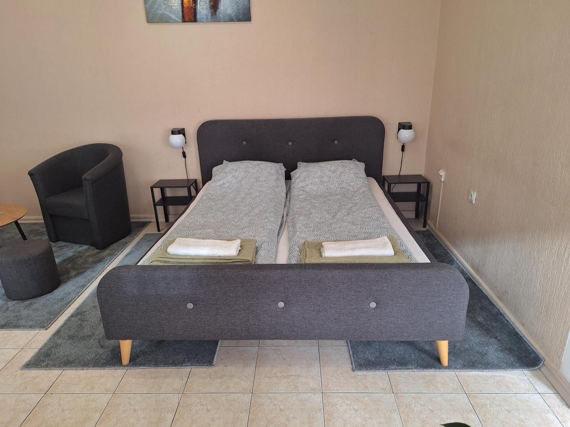 Mainstreet Apartman 수보티차 외부 사진