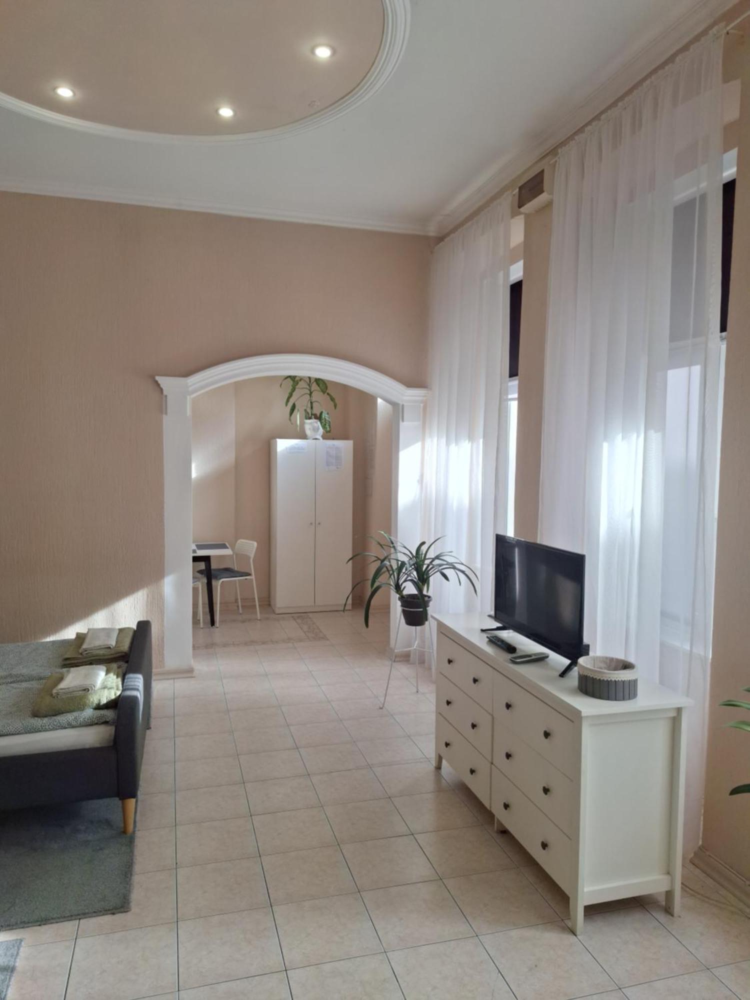 Mainstreet Apartman 수보티차 외부 사진